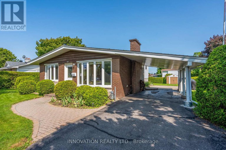 28409524/40-hadley-circle/bells-corners/ottawa/ontario/K2H6N9_2