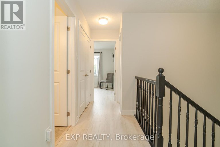 28798703/676-quilter-row/goulbourn-twp-from-franktown-rdsouth-to-rideau/ottawa/ontario/K0A2Z0_15