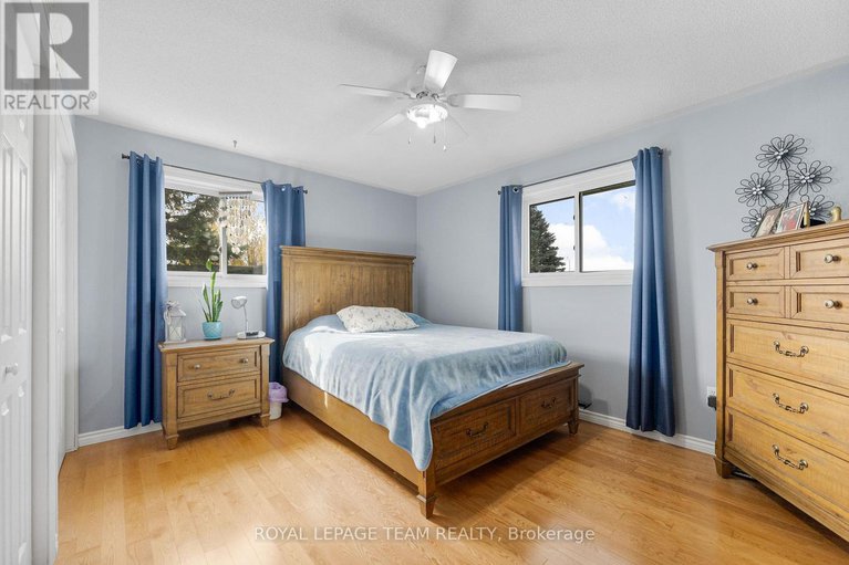 29009688/1059-flynn-avenue/kinburn/ottawa/ontario/K7S3G7_19