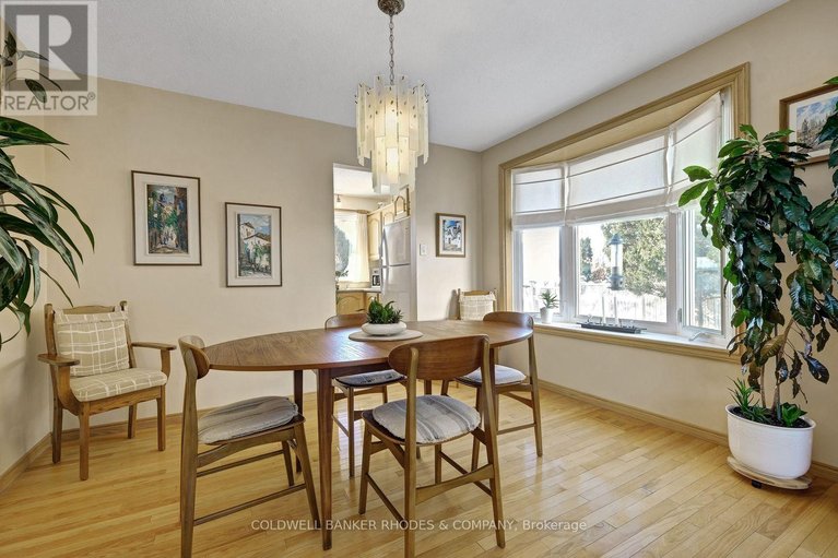 29319583/1550-northdale-street/pineview/ottawa/ontario/K1B4G8_12