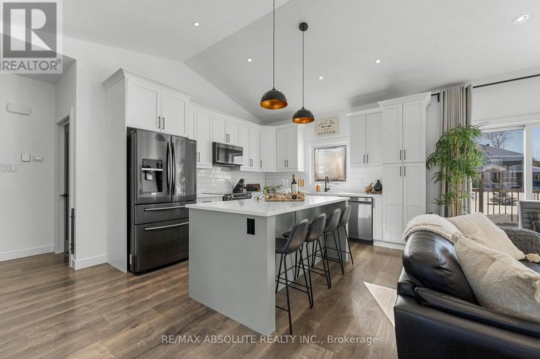 29328725/211-lion-head-drive/pakenham/mississippi-mills/ontario/K0A2X0_15