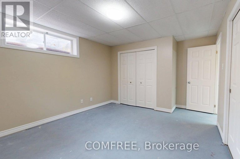 29041005/253-goulburn-avenue/sandy-hill/ottawa/ontario/K1N8E5_36