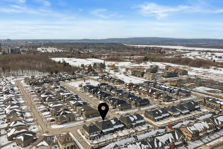 29445575/143-avro-circle/cfb-rockcliffe-and-area/ottawa/ontario/K1K4K7_49