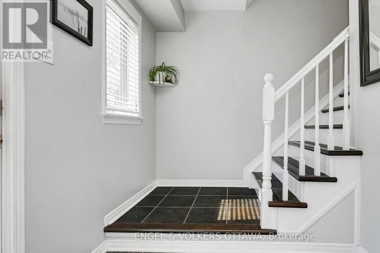 29583335/505-burleigh-private/cyrville/ottawa/ontario/K1J1J9_7