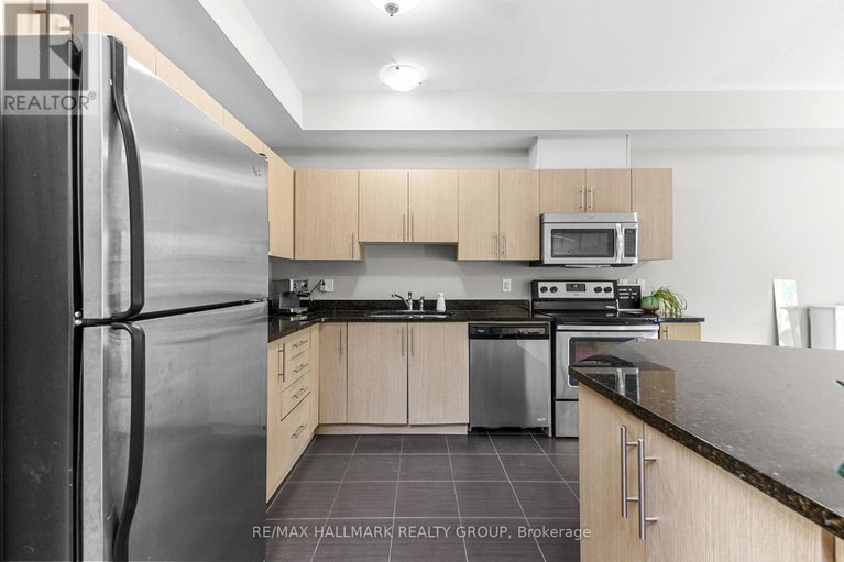 28512162/53-dundalk-private/stonebridge/ottawa/ontario/K2J0J5_6