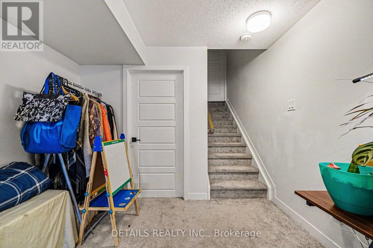 29378874/614-fenwick-way/stonebridge/ottawa/ontario/K2J7E5_16