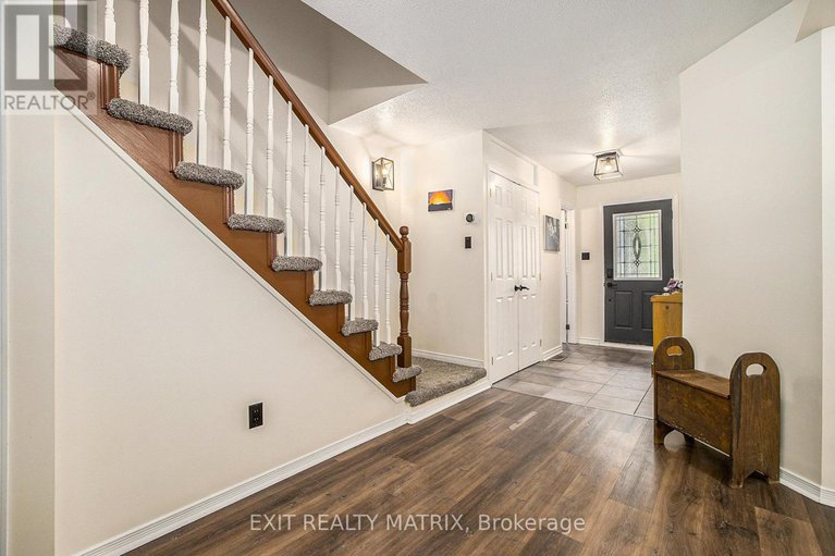 28615038/51-peterson-place/katimavik/ottawa/ontario/K2L4A8_5