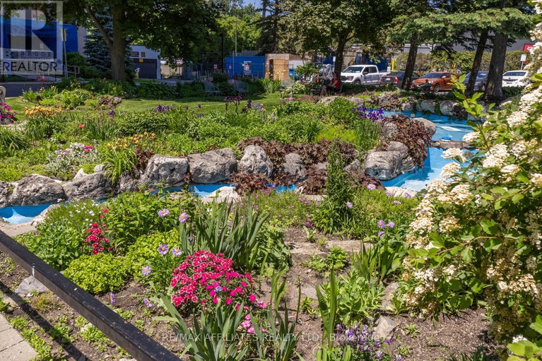 29160518/2305-1025-richmond-road/woodroffe/ottawa/ontario/K2B8G8_31