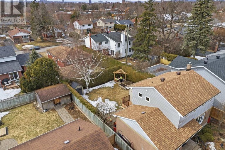 29577720/1298-woodside-drive/copeland-park/ottawa/ontario/K2C2G9_37