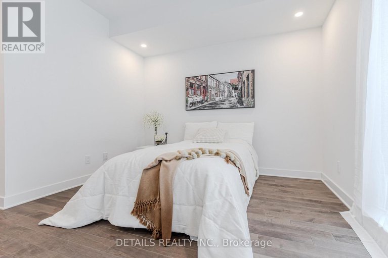 29411218/410-180-george-street/lower-townbyward-market/ottawa/ontario/K1N0G8_13