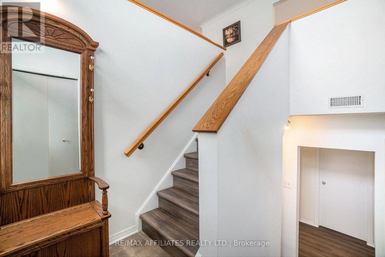 28854774/319-riverwood-drive/woodlawnmaclarens-landingkilmaurs/ottawa/ontario/K0A3M0_3