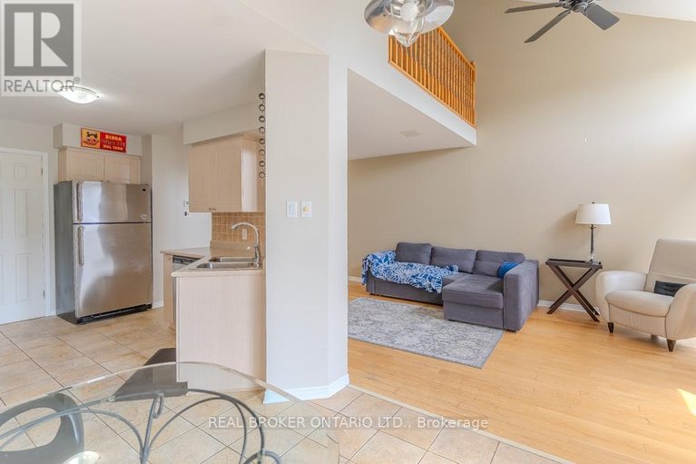 29676126/15-calaveras-avenue-s/longfields/ottawa/ontario/K2J4Z8_17