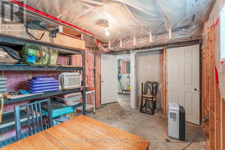 29409950/1210-erie-avenue/ridgemont/ottawa/ontario/K1V6G6_17