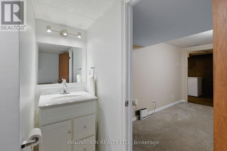 28392162/7-colville-court/beaverbrook/ottawa/ontario/K2K1A9_34