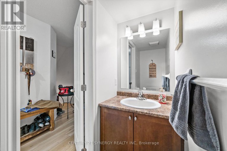 28430474/148-talltree-crescent/stittsville-central/ottawa/ontario/K2S0B1_4