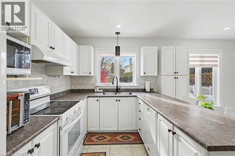 29442600/106-knudson-drive/kanata/ontario/K2K2L5_34