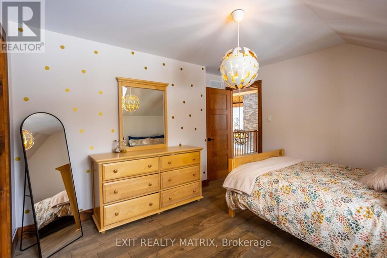 29671730/2191-cassburn-road/champlain-twp/champlain/ontario/K0B1K0_32