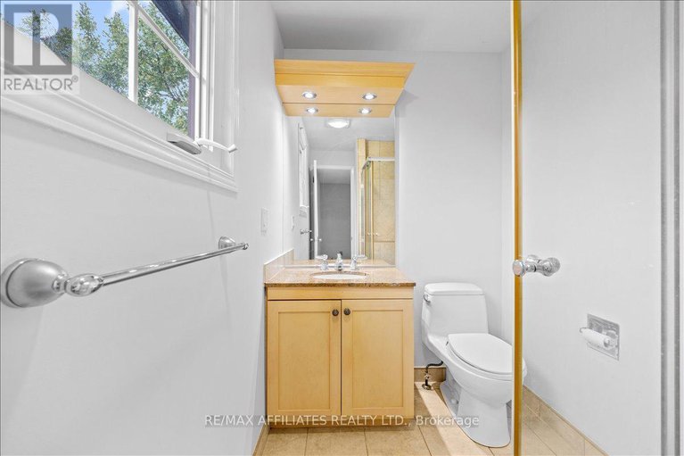 28917185/1610-schouten-drive/bilberry-creekqueenswood-heights/ottawa/ontario/K1E2J4_27