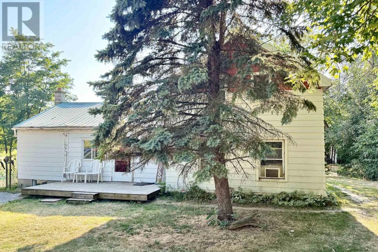 28737978/11467-queen-street/north-dundas-mountain-twp/north-dundas/ontario/K0E1J0_1