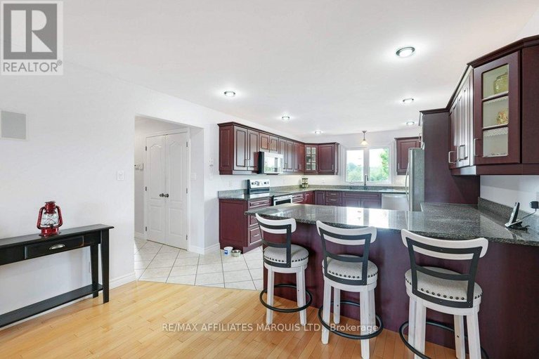 29553802/18456-tyotown-road/south-glengarry-charlottenburgh-twp/south-glengarry/ontario/K6H7S5_11