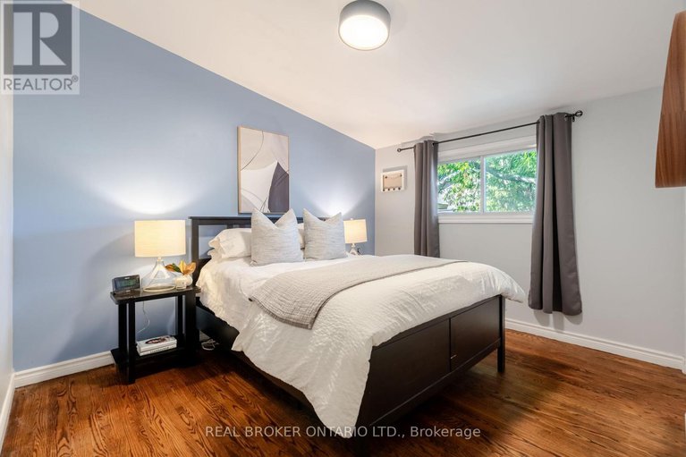 28961795/2070-cornish-street/elmvale-acresurbandale/ottawa/ontario/K1G2R8_12