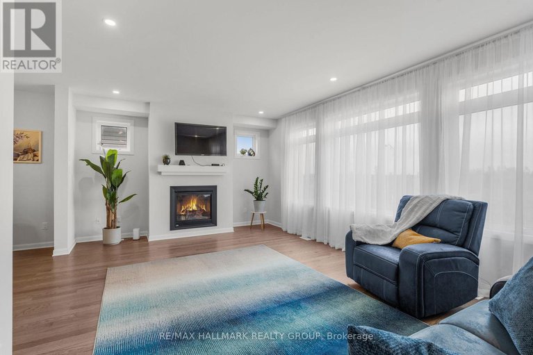 28879601/5017-abbott-street-e/emerald-meadowstrailwest/ottawa/ontario/K2V0M6_9