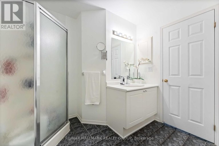 28384628/1532-duplante-avenue/fallingbrookpineridge/ottawa/ontario/K4A3Z2_17