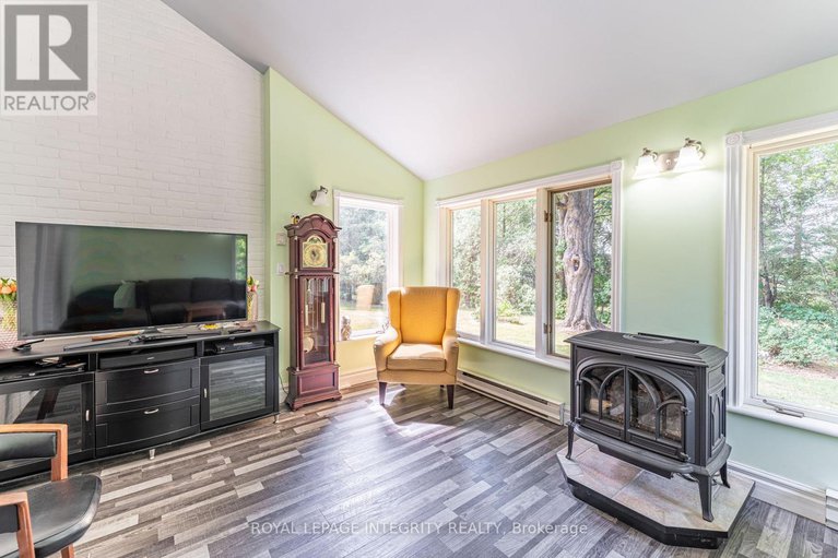 28771456/20455-concession-3-road/south-glengarry-lancaster-twp/south-glengarry/ontario/K0C1N0_16