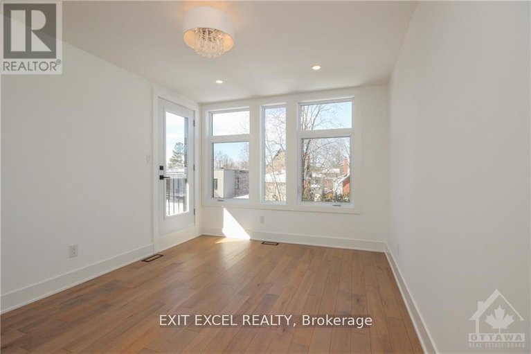 28620819/166-ivy-crescent/lindenlea/ottawa/ontario/K1M1X6_19
