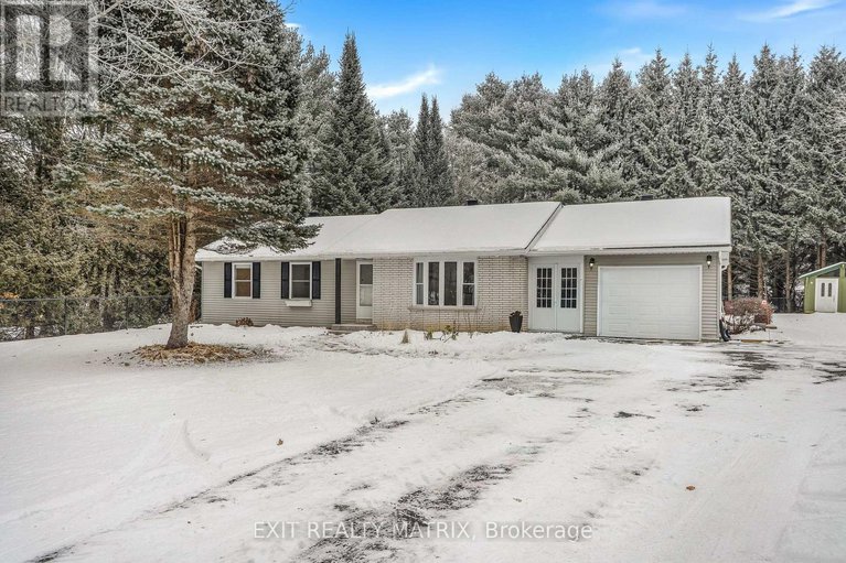 29164784/1261-golf-road/east-hawkesbury-twp/east-hawkesbury/ontario/K6A2R2_1