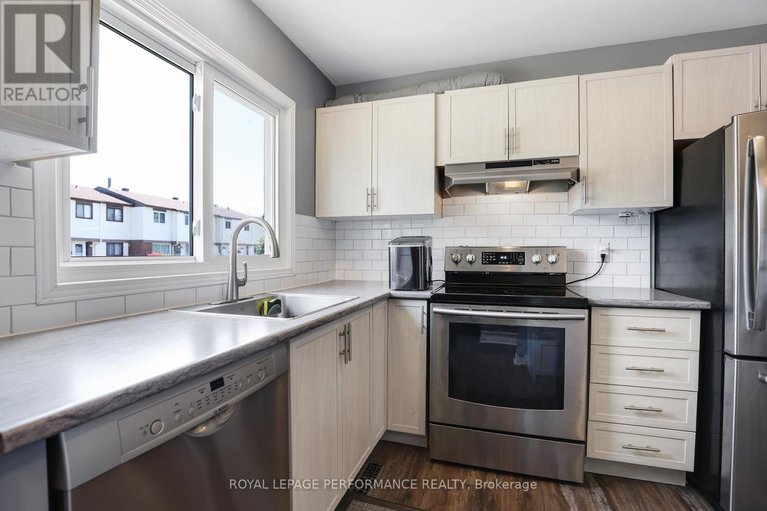 28529208/201-1500-bank-street/ottawa/ontario/K1H7Z2_5