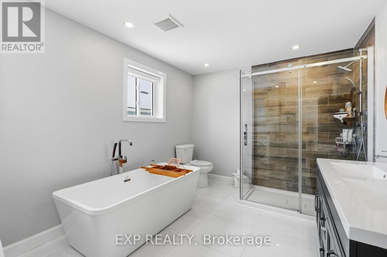 29381359/850-chapman-street/town-of-rockland/clarence-rockland/ontario/K4K1E6_18