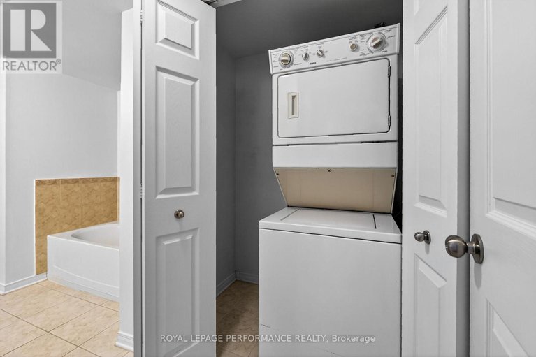 29415580/2-70-briargate-private/springridgeeast-village/ottawa/ontario/K4A0C3_29