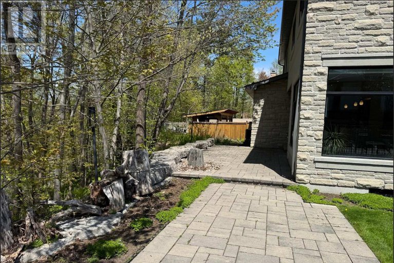28371373/15-camwood-crescent/arlington-woods/ottawa/ontario/K2H7X1_41