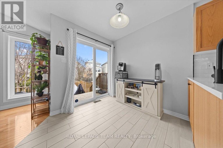 29626575/79-saddlesmith-circle/emerald-meadowstrailwest/ottawa/ontario/K2M2Y5_17