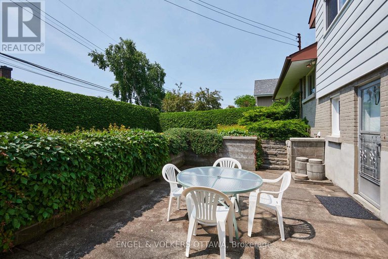 28490167/436-crestview-road/alta-vistafaircrest-heights/ottawa/ontario/K1H5G9_35
