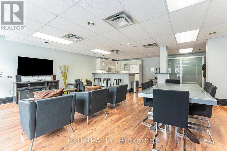 28439582/1106-429-somerset-street-w/ottawa-centre/ottawa/ontario/K2P2P5_15