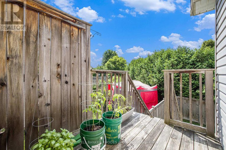 28664762/58-saddlesmith-circle/emerald-meadowstrailwest/ottawa/ontario/K2M2Y9_7