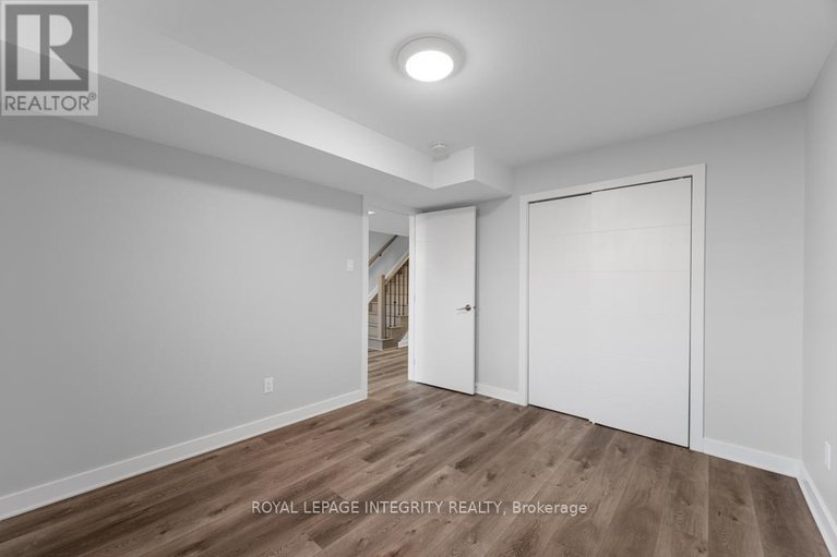 29214070/b-875-contour-street/mer-bleuebradley-estatesanderson-park/ottawa/ontario/K1W0G6_35