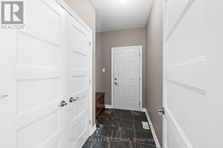 28874016/313-colmar-street/embrun/russell/ontario/K0A1W0_14