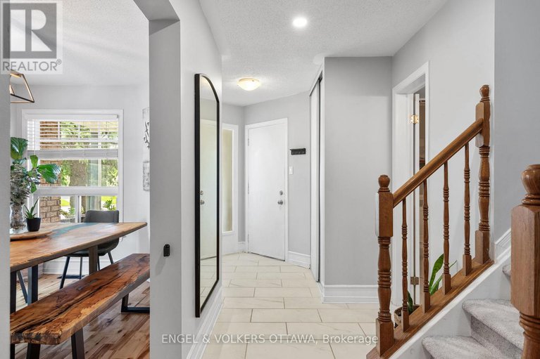 28419048/92-markland-crescent/barrhaven-east/ottawa/ontario/K2G5Z7_7