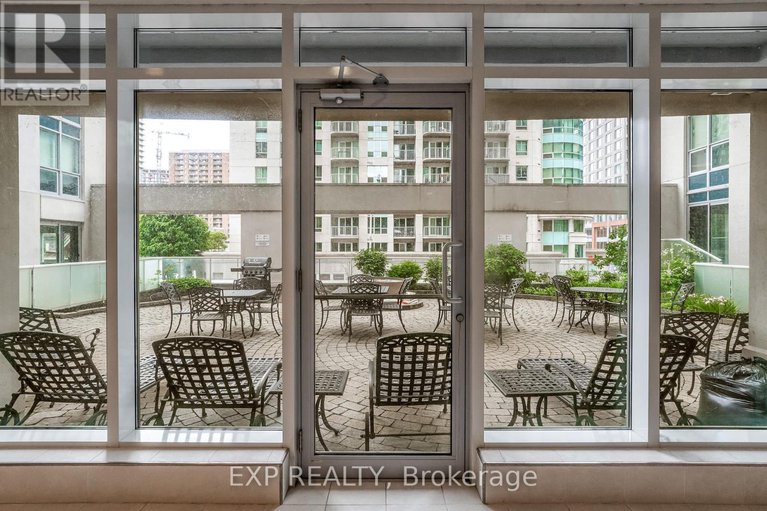 28480510/2606-242-rideau-street/sandy-hill/ottawa/ontario/K1N0B7_23