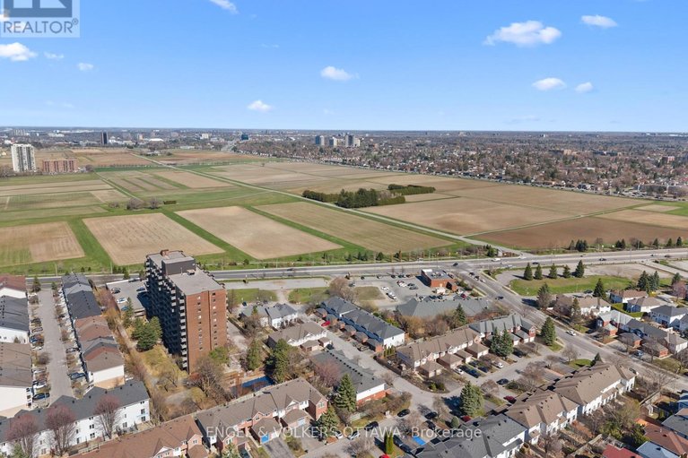 29670402/9-festive-private/central-park/ottawa/ontario/K2C4A1_36