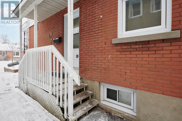 29205327/1366-kingston-avenue/carlington/ottawa/ontario/K1Z8L2_35