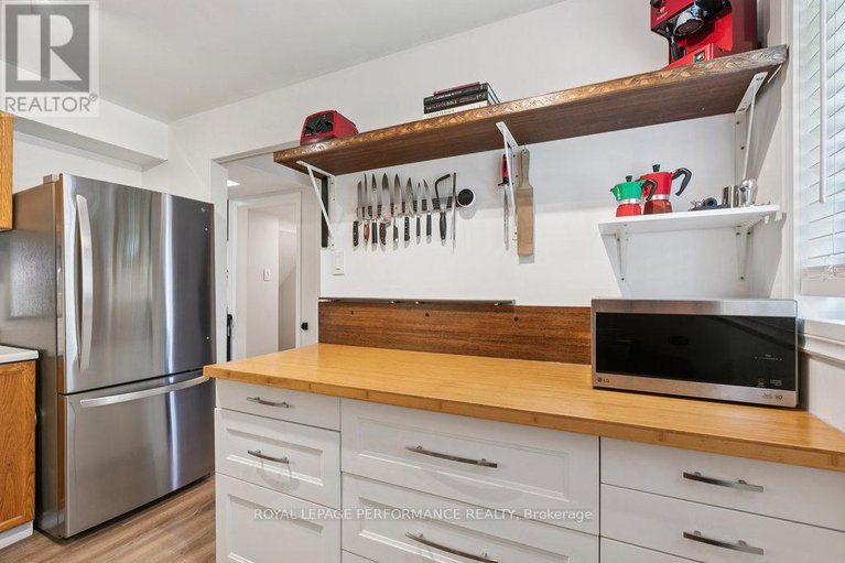 28575649/75-1646-du-sommet-place/chateauneuf/ottawa/ontario/K1C4Y9_12