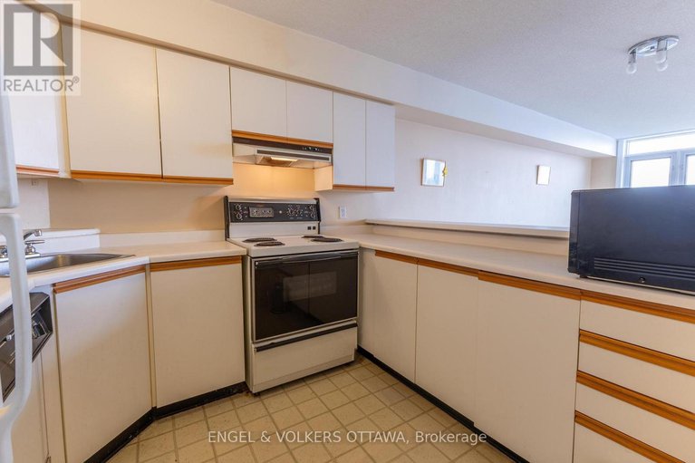 27858668/824-1025-grenon-avenue/fairfield-heights/ottawa/ontario/K2B8S5_13