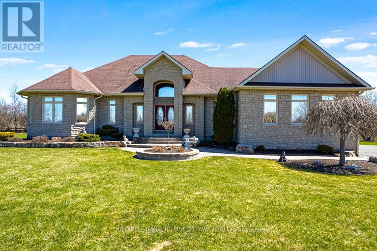 28050284/556-west-point-drive/drummondnorth-elmsley-north-elmsley-twp/drummondnorth-elmsley/ontario/K7H3C7_1