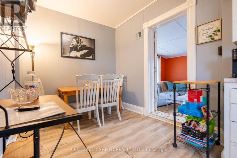 29460583/274-bishop-street-n/alexandria/north-glengarry/ontario/K0C1A0_19