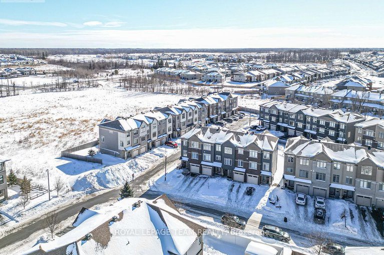 29379773/94-nutting-crescent/riverside-southgloucester-glen/ottawa/ontario/K4M0E2_45