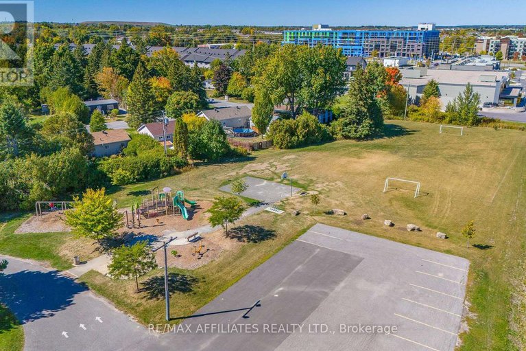 28892154/5-fringewood-drive/fringewood/ottawa/ontario/K2S1T1_29